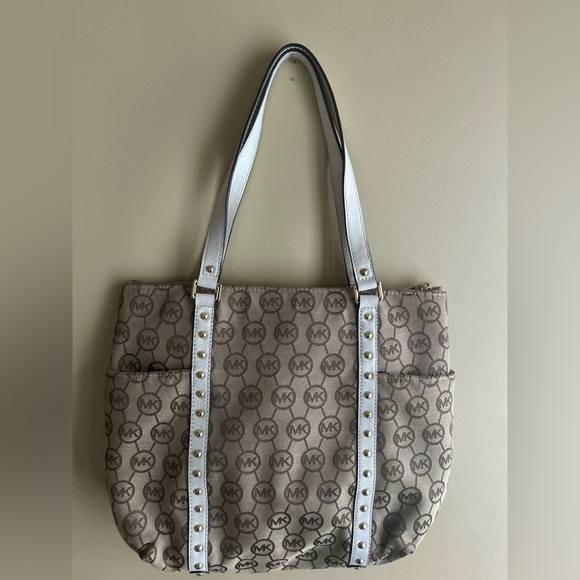 Michael Michael Kors studded tote - Picture 4 of 16